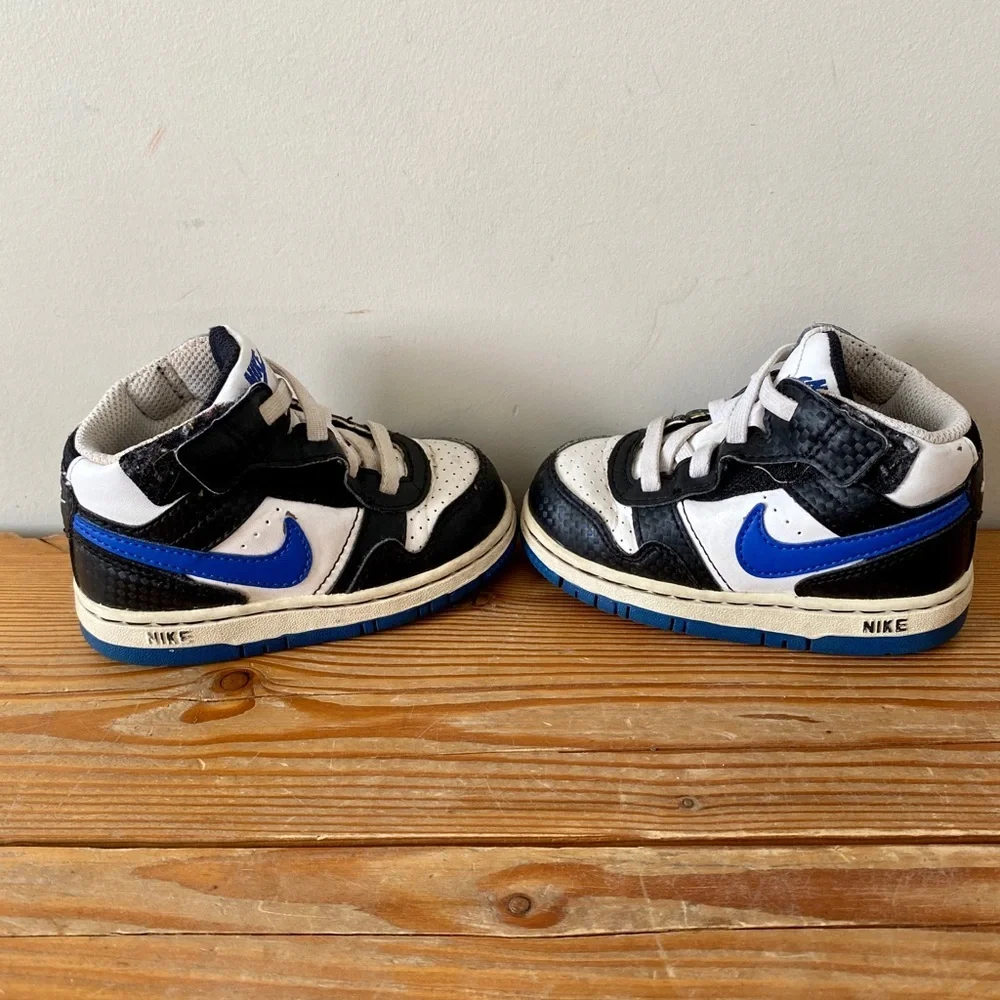 Nike 2012  Toddler Velcro Sneakers Sz 6C - Picture 4 of 7
